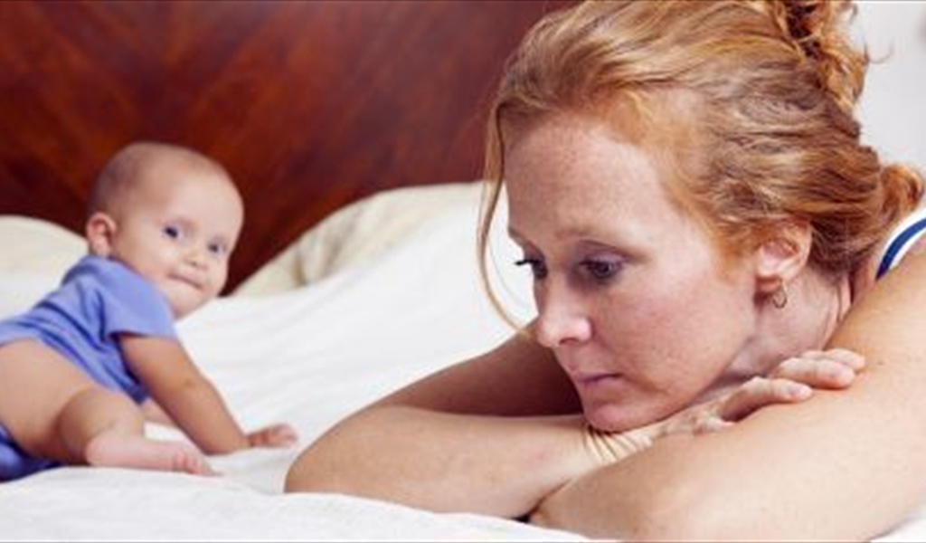 ما الفرق بين اكتئاب ما بعد الولادة و"بيبي بلوز"؟.. حالتان من الحزن تصيبان معظم الأمهات