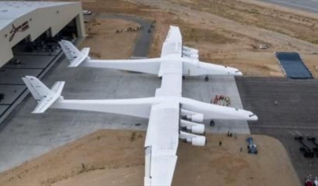 فيديو: أكبر طائرة في العالم تبدأ تجربتها في الطيران.. يُمكنها حمل أكثر من 220 طناً دفعةً واحدة.. فيمَ ستستخدم؟