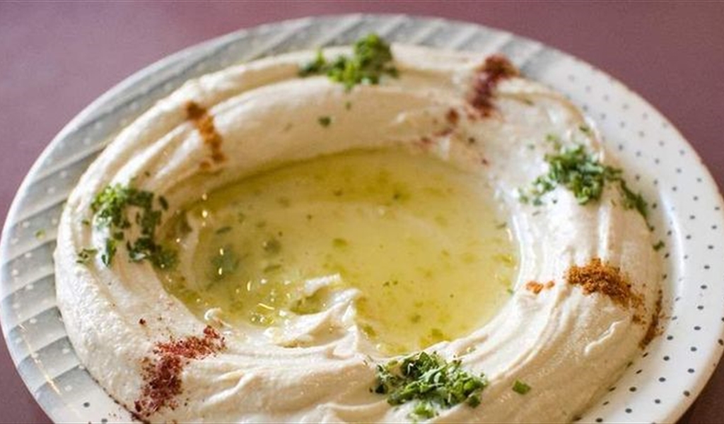 الطحينة.. هذا ما تفعله ملعقة منها بالجسم!