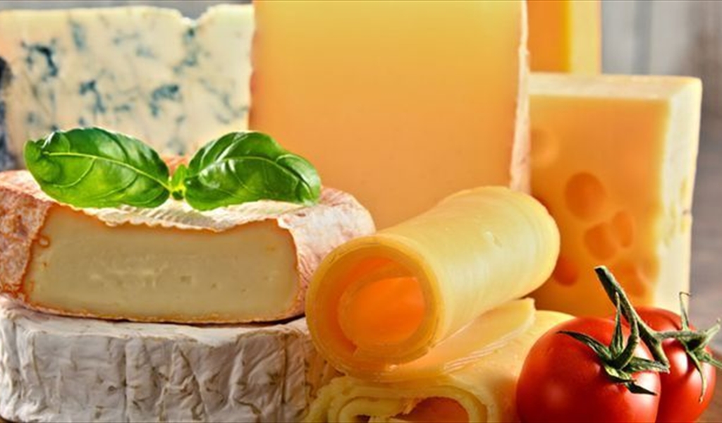 5 خبراء ينصحونك بالكميات المناسبة لأكل الجبن وعلاقتها بالامراض!