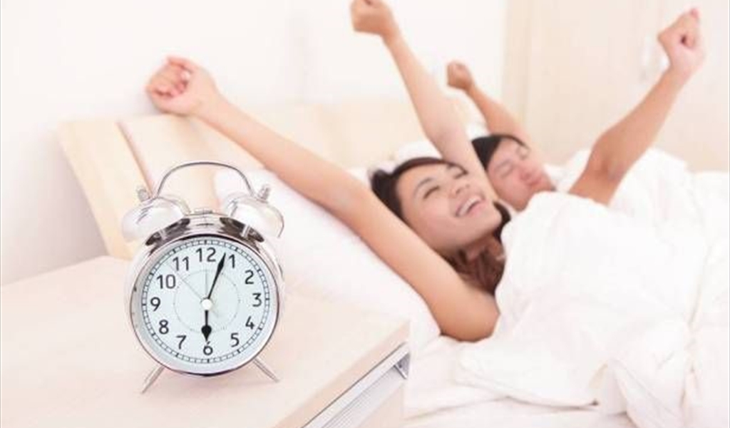 إبدأ يومك في العمل بالسعادة والإنتاجية مع هذه العادات الصباحية الثلاث