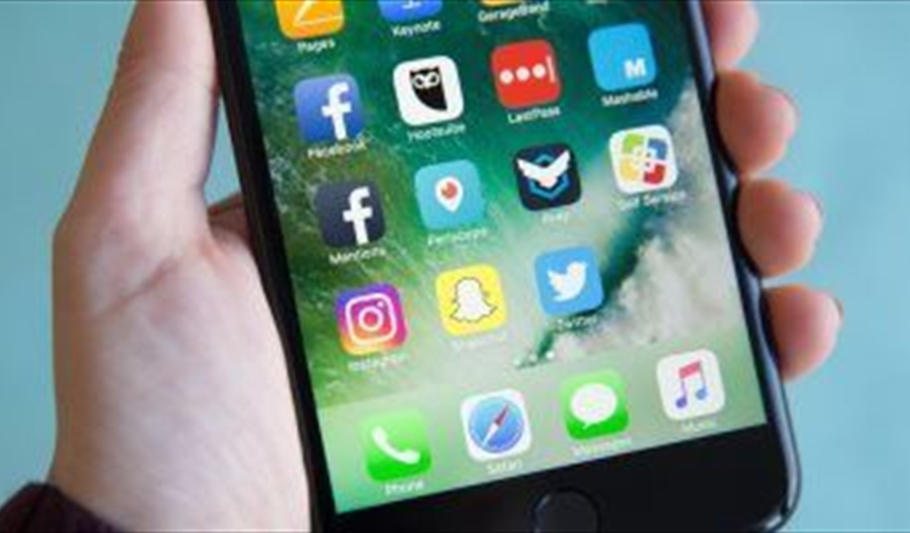 آبل تكشف أكثر 10 تطبيقات رواجًا في "آيفون" خلال 2018