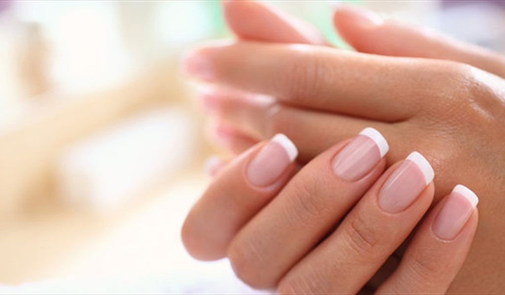8 علامات خطيرة على الأظافر.. تعرّفوا إليها!