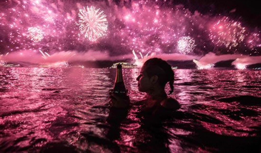 ‎تعرف على أغرب تقاليد الإحتفال برأس السنة في جميع أنحاء العالم!