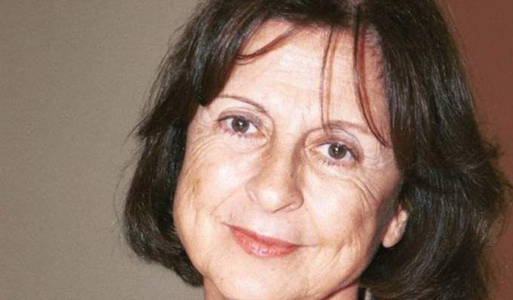 الرئيس عون يمنح مي منسى وسام الاستحقاق