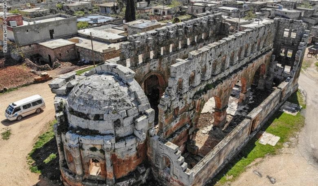 تقرير يكشف كيف ألهمت كنيسة قلب لوزة في سوريا كاتدرائية نوتردام في باريس.. وصور تروي القصة