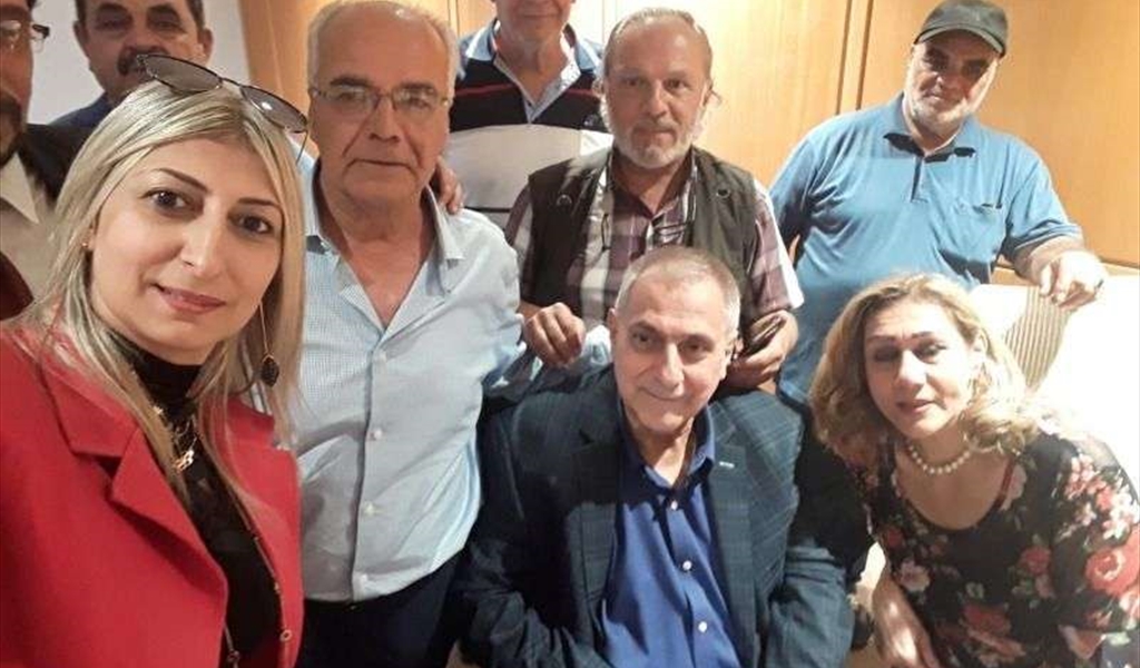 الزميل صالح خلال استقباله في منزله