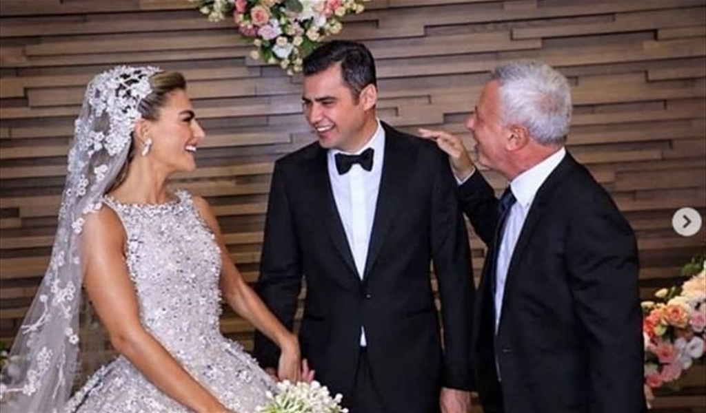 العروسان طوني سليمان فرنجية ولين محمد زيدان مع سليمان فرنجية