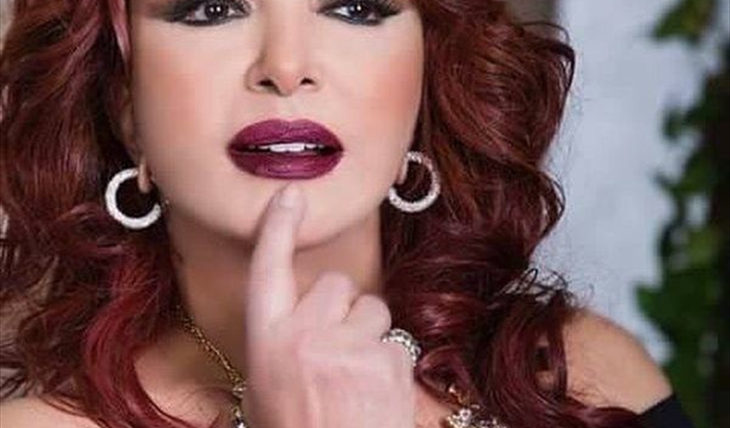 نبيلة عبيد .. عمليات التجميل تمنعها من الكلام بشكل طبيعي وما قصة بشرتها؟ شاهدوا الفيديو!