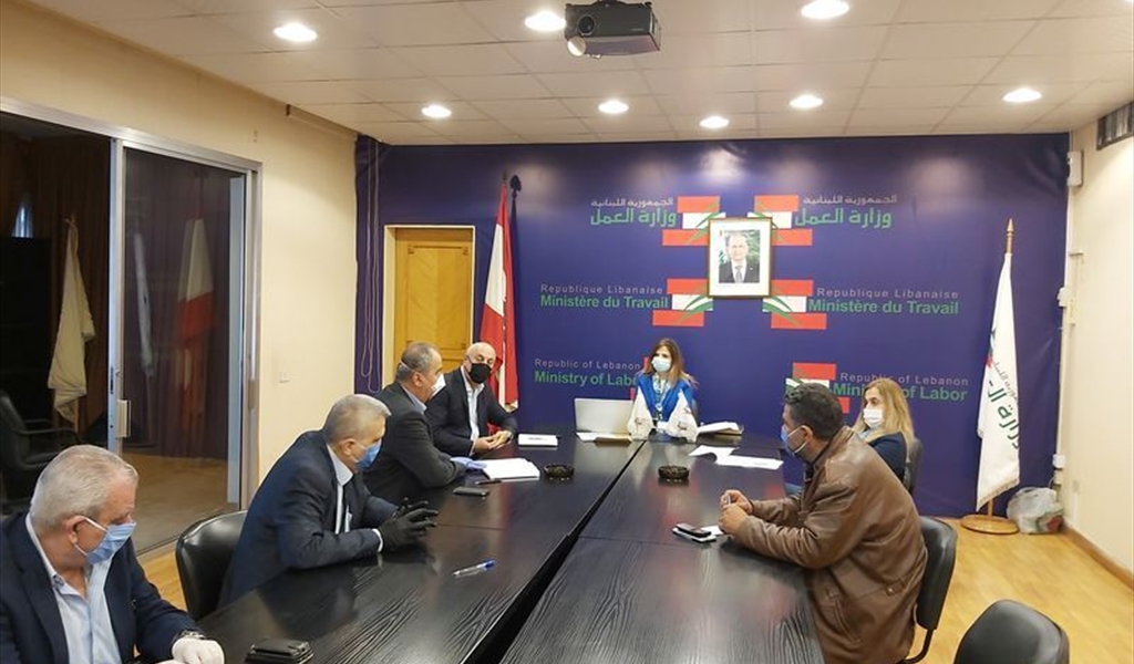 وزيرة العمل مستقبلة وفد الاتحاد العمّالي العام