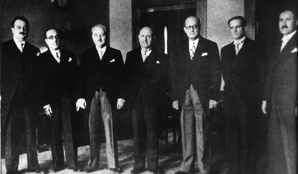 حكومة الاستقلال الأولى