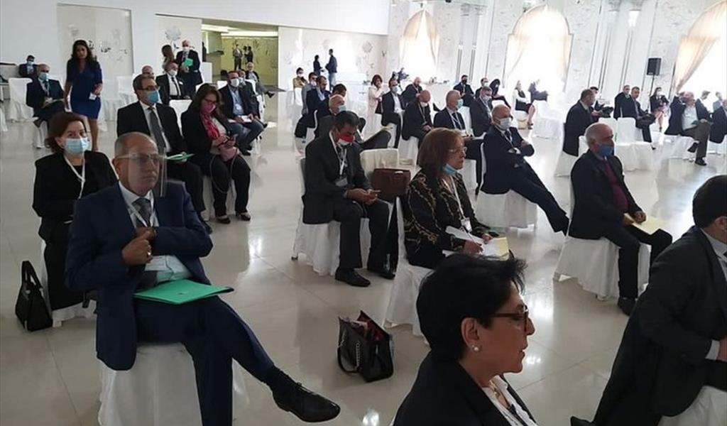 الحضور في  الملتقى