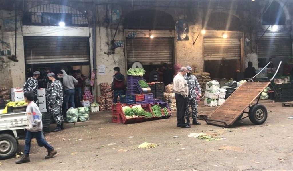 أيهما أهم:  الإقفال أم اللقاحات!!