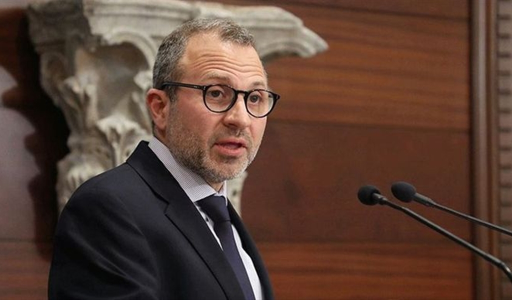 الجمهورية الثالثة والمرجعيّة الفارسية