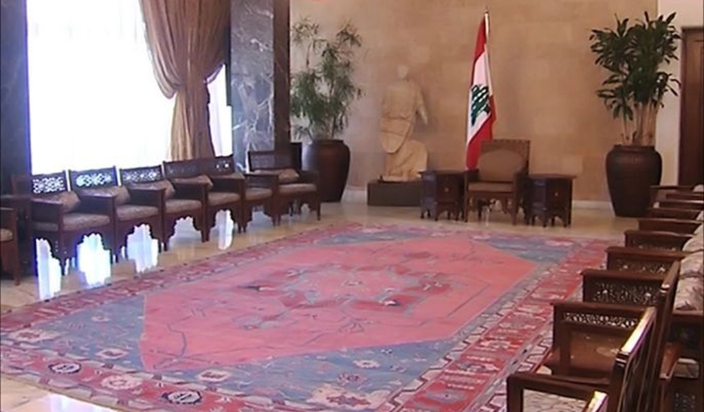 المطالبات بإستقالة الرئيس وإرتباطها بالعهود الرئاسية منذ الإستقلال