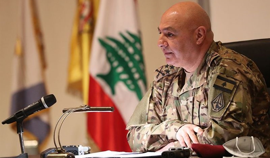 العماد عون يتحدث إلى العسكريين في اليرزة أمس