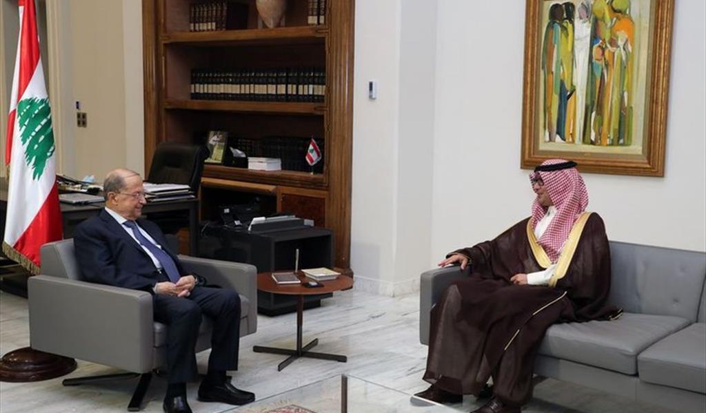 مصادر متابعة للقاء عون - بخاري تفيد بأن الزيارة جاءت بعد 3 نداءات ملحّة ومتكررة من قصر بعبدا