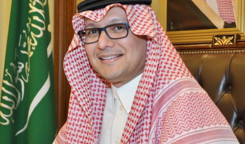 بخاري تسلم من «ملتقى العدالة»  كتاباً حول المشروع الإنقاذي للبنان