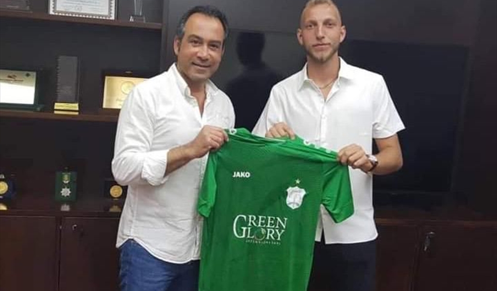 الانصار يضم المحترف اللبناني - الكندي احمد منصور