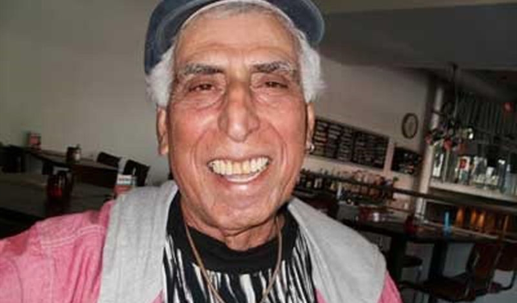 الشاعر الراحل سعدي يوسف