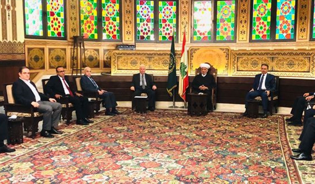 المفتي دريان استقبل العائلات البيروتية يموت: لبنان كان ولا يزال وسيبقى عربياً
