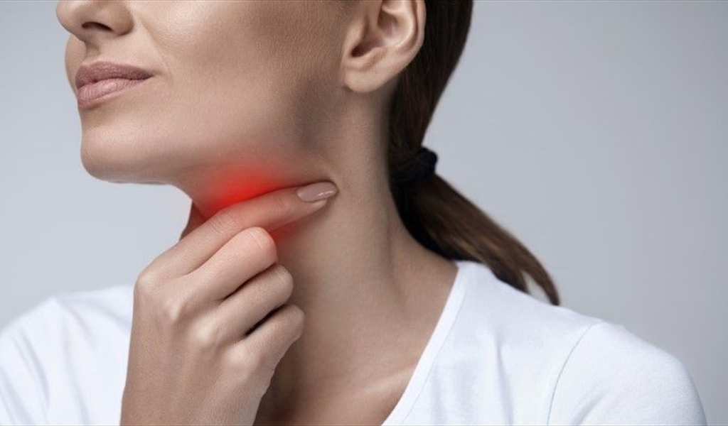 إحذروا التهاب الحلق المتكرر.. هذا ما يمكن ان يعنيه