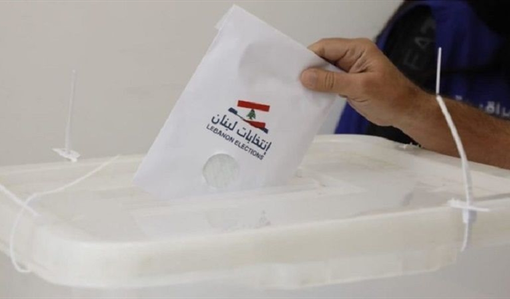 «الديمقراطية القاتلة» تمحو آثام الطبقة وتعيدها!