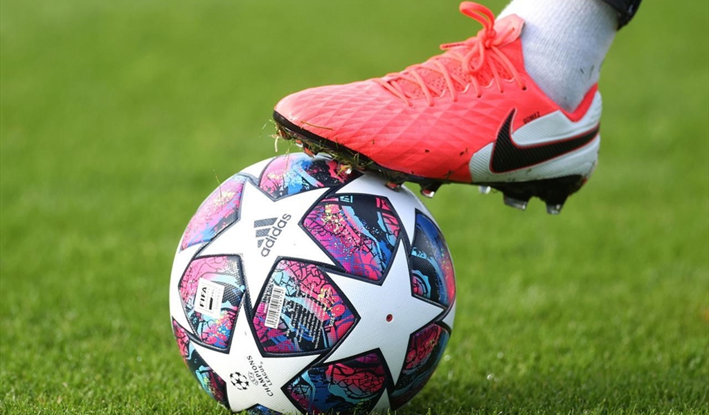 من هو لاعب كرة القدم الأغلى في العالم؟