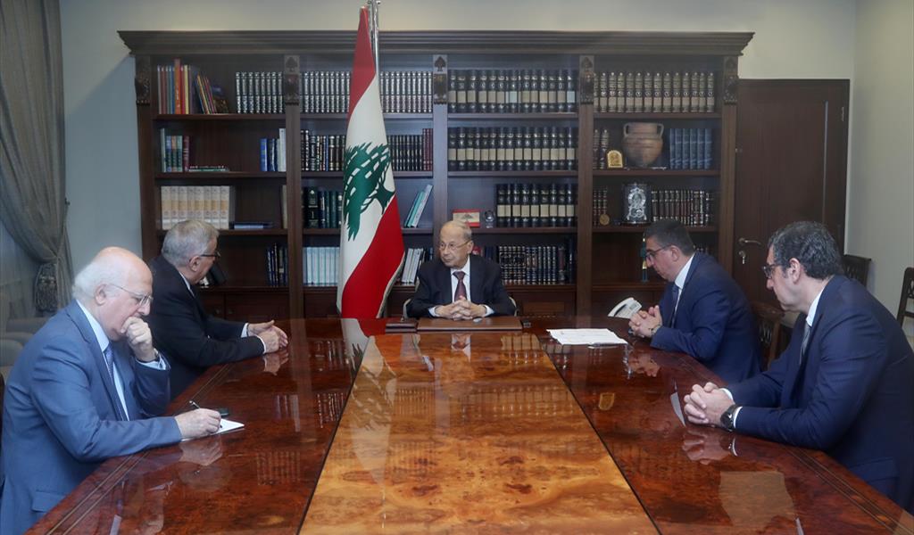 الرئيس عون مترئساً الاجتماع (دالاتي ونهرا)