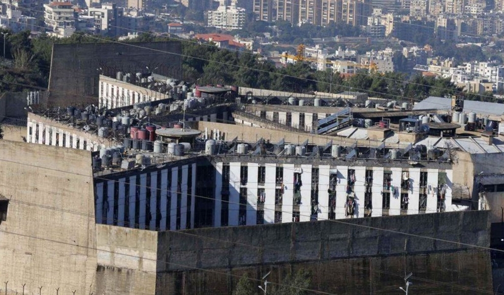 سجناء يموتون بظروف غامضة.. ومخاوف من حالة تمرّد يصعب ضبطها!