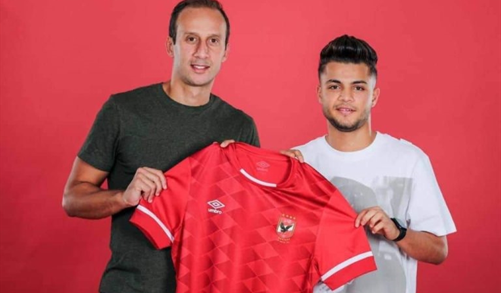 الاهلي المصري يعلن تعاقده مع ميسي