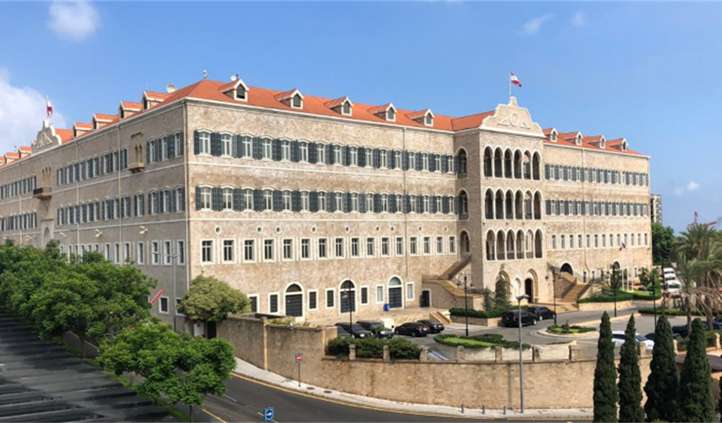 رئاسة الحكومة في لبنان بين الصلاحيات وشخص الرئيس