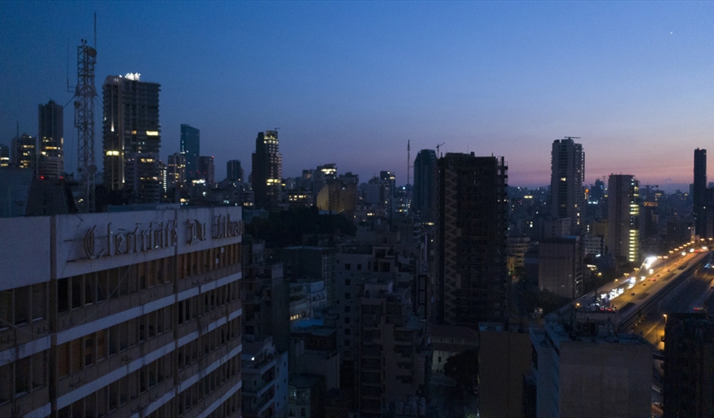 الكهرباء مشكلتنا الأولى