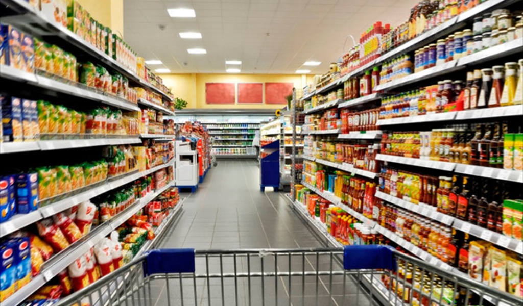 «تعهّد» ببيع السلع المخزّنة على الـ1500 ليرة