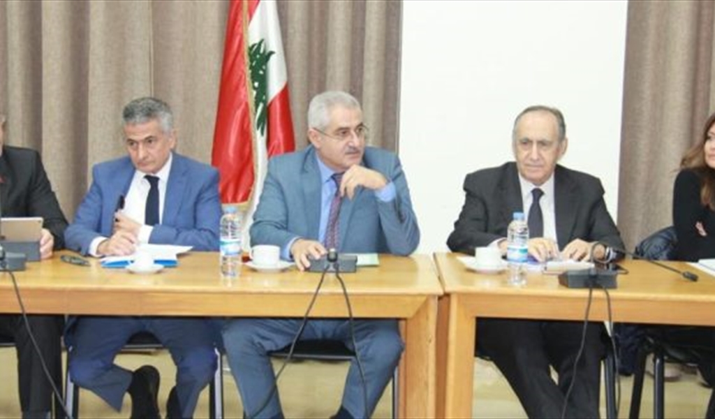 خلال جلسة اللجان النيابية بشأن الكهرباء في البرلمان