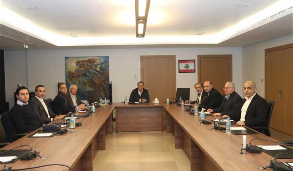 شقير مترئساً الاجتماع