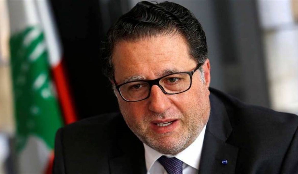 شقير يستغرب استسلام السلطة للانهيار الكبير