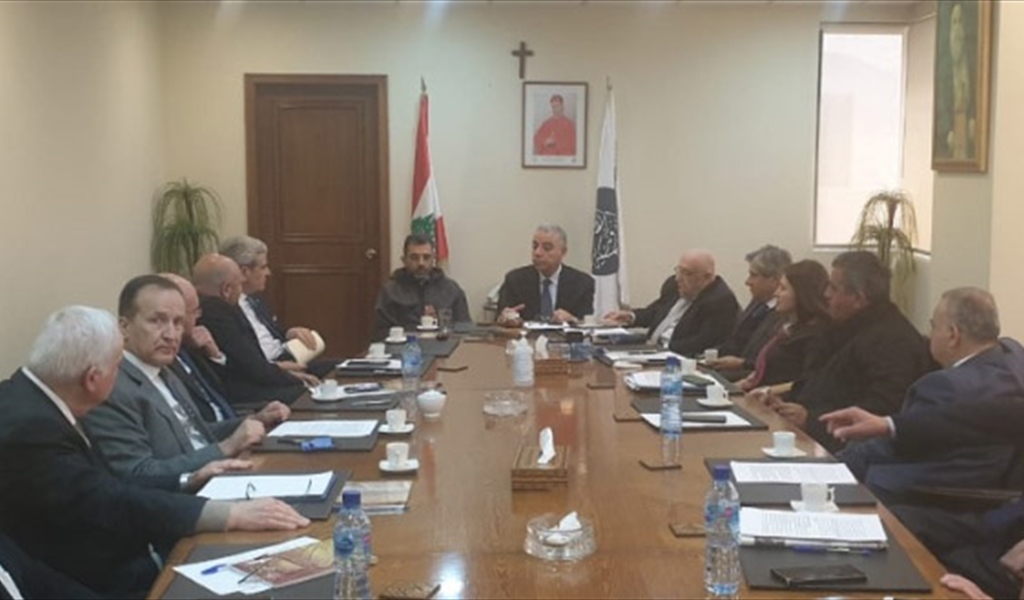 المطران بو نجم في مقر الرابطة المارونية