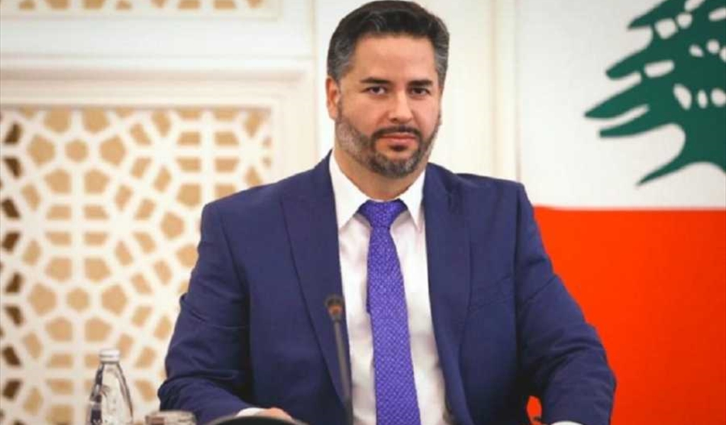 وزير الاقتصاد يصدر قرار التسعير بالدولار.. مؤقتا واستثنائيا