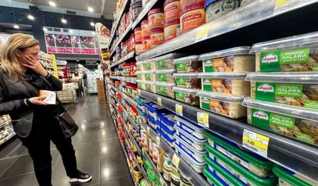 اللبنانيون "تعايشوا" مع الغلاء وتأقلموا مع نوعية جديدة من الحياة