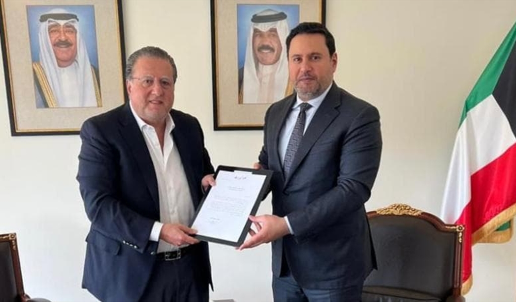 شقير زار القائم بالأعمال في السفارة الكويتية وسفير عُمان