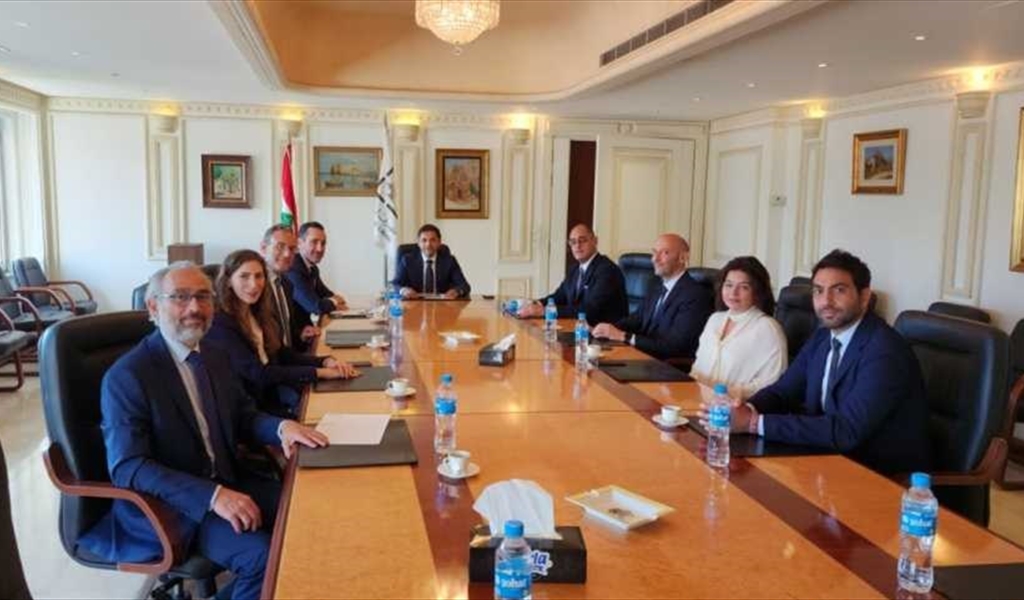 منصوري مستقبلاً وفد تجمّع رجال وسيدات الأعمال اللبنانيين