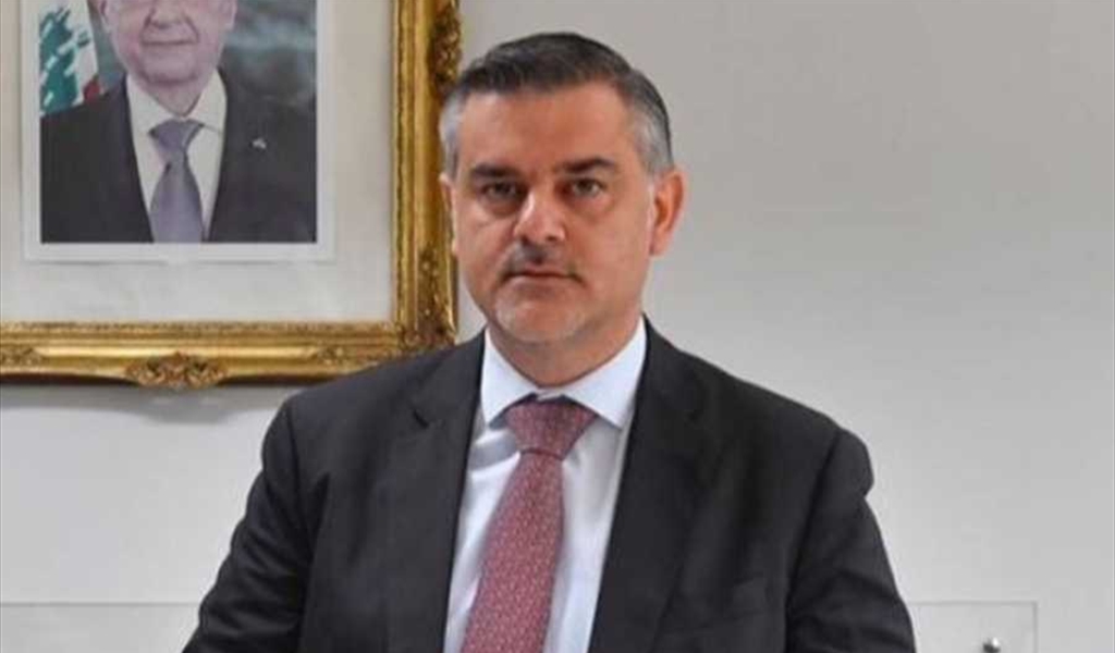 الحسن: الزحمة في المطار مؤشر جيد على الحركة