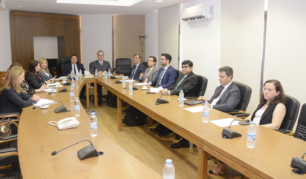 كنعان وعدوان خلال لقائهما بعثة صندوق النقد في مجلس النواب