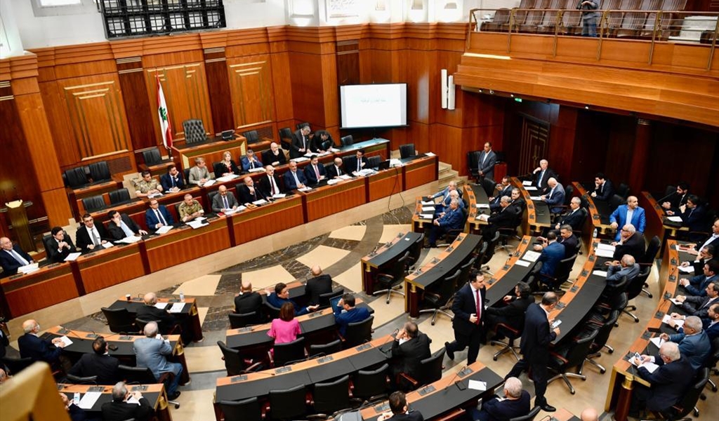 بئس زمن نواب الجهل والإستهتار!