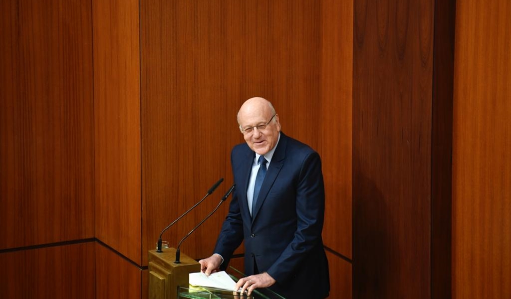 الرئيس ميقاتي يردّ مساء أمس على كلام النواب حول الموازنة (محمود يوسف)