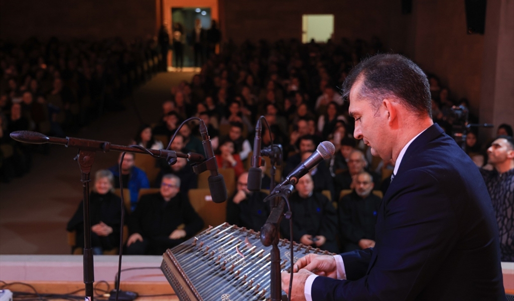 هيّاف ياسين يُبدع في النغم على مسرح الجامعة الأنطونيّة