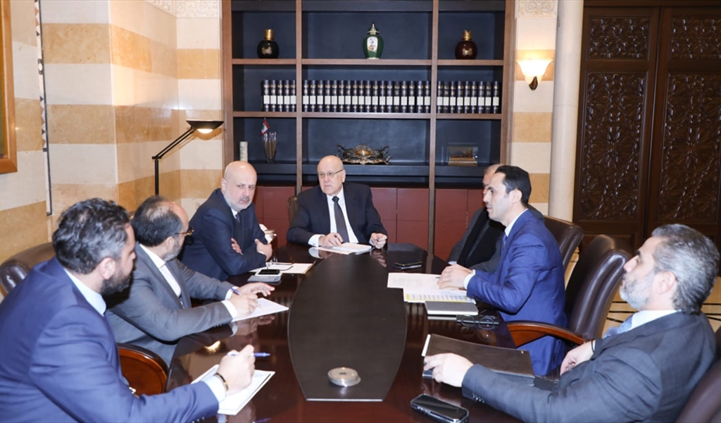 الرئيس ميقاتي مستقبلاً الوزير مولوي والوفد المرافق