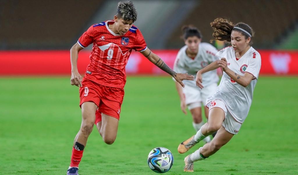 منتخب لبنان للسيدات يخسر بطاقة النهائي بالوقت القاتل..