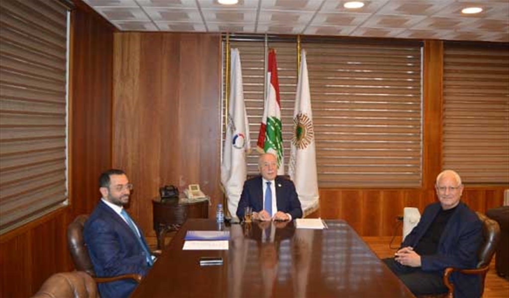 خلال الاجتماع في غرفة طرابلس